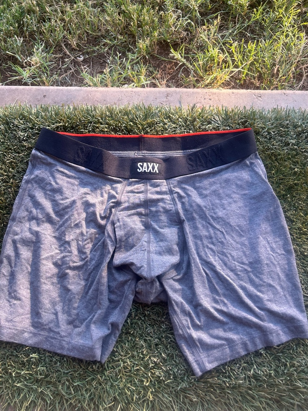 SAXX Men's Vibe Xtra Super Soft Comfort Stretch Gray Briefs Medium Size